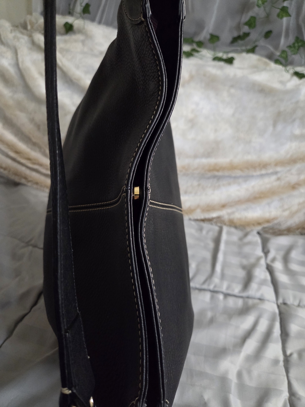 Dooney & Bourke Frederica Dhoulder Bag - Picture 11 of 16
